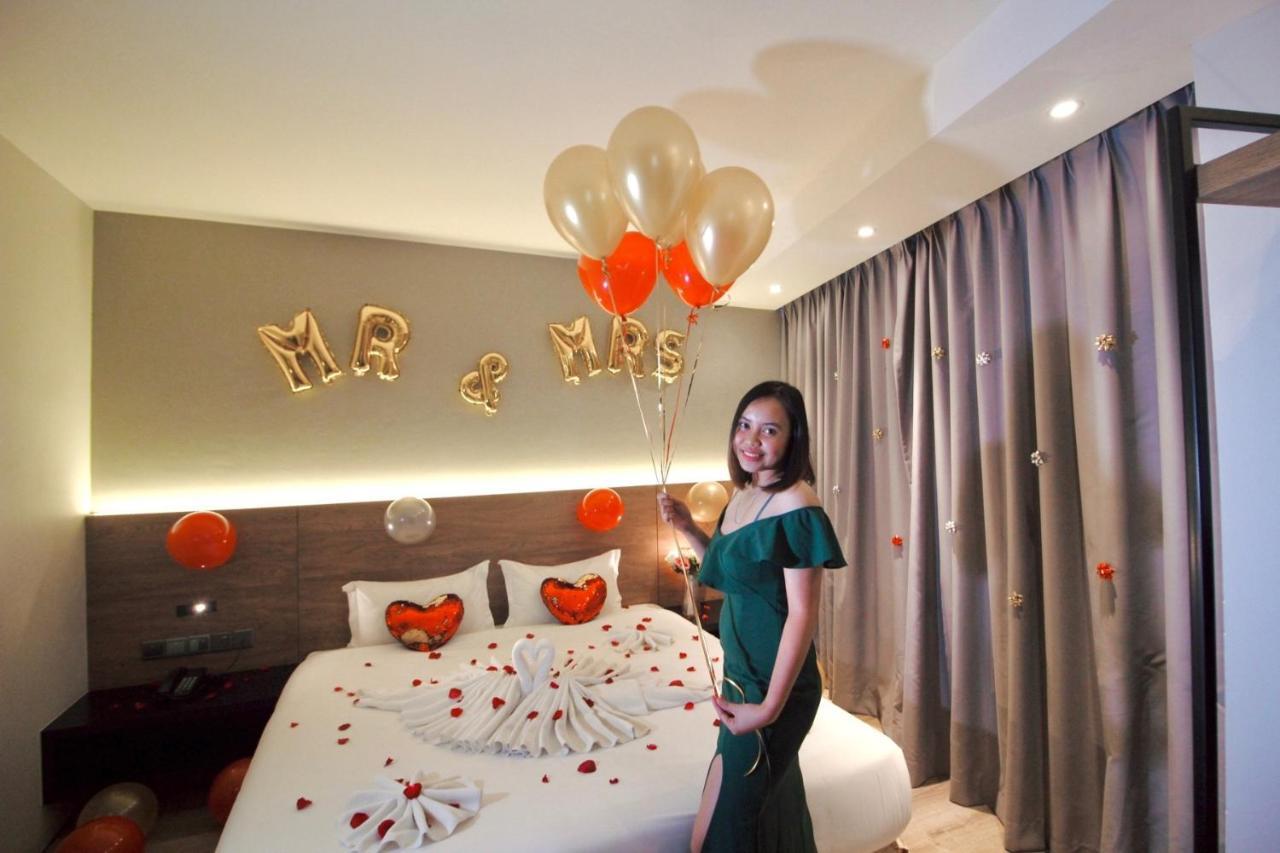 Roxy Hotel & Apartments Kuching Exterior photo
