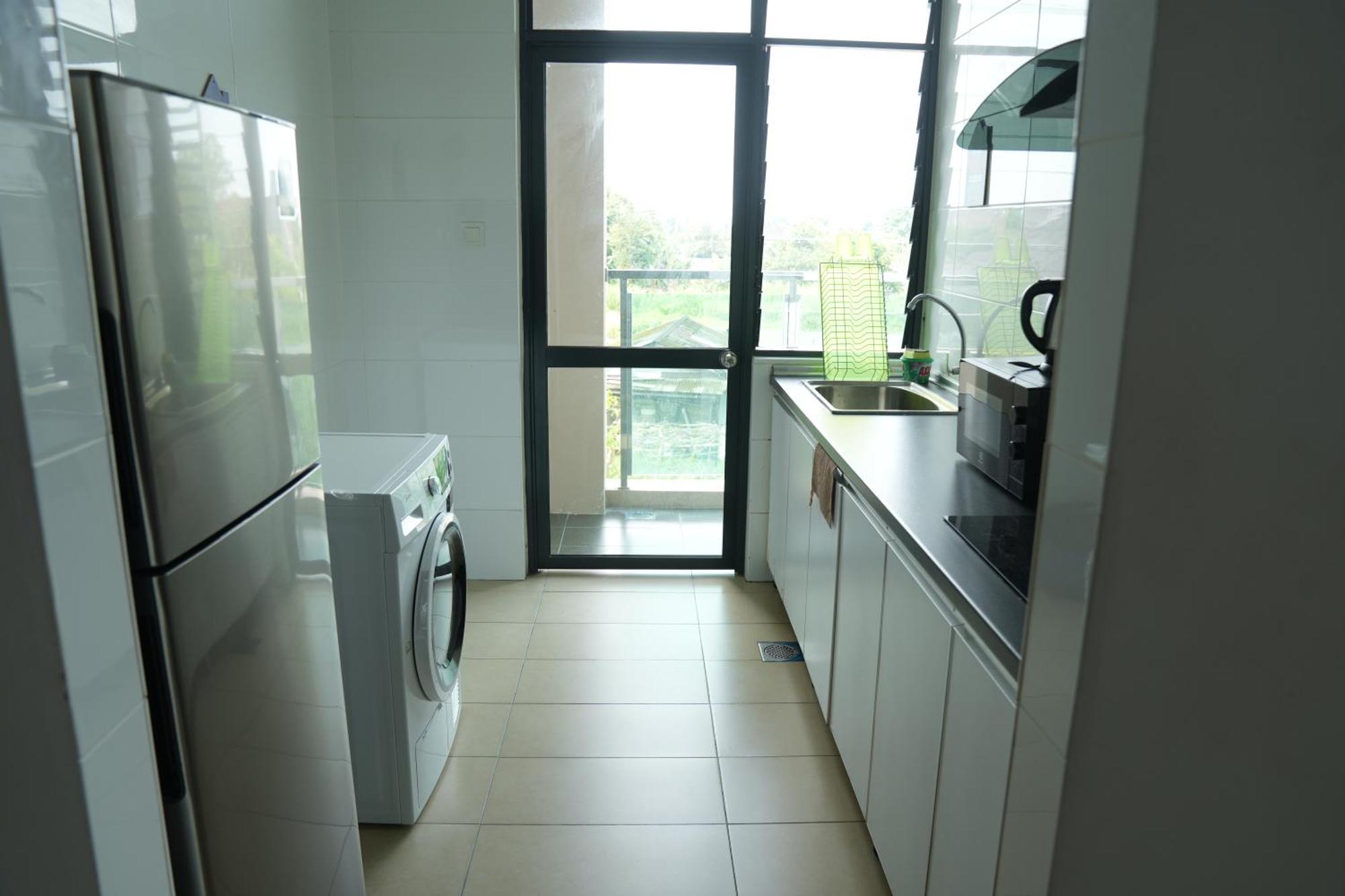 Roxy Hotel & Apartments Kuching Exterior photo